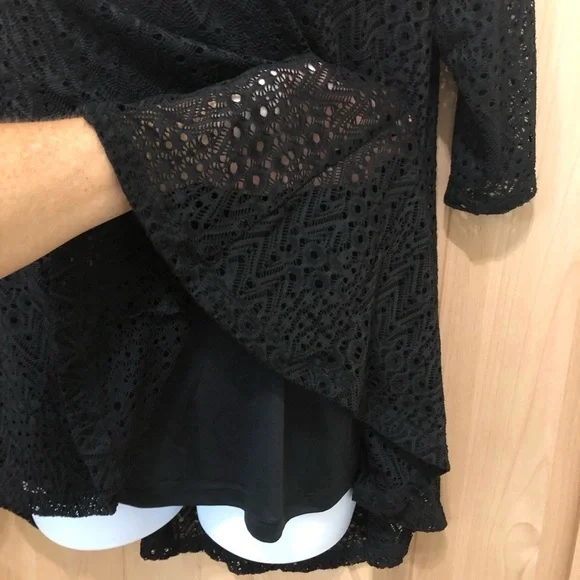 LaVanya Women’s Lace Eyelet Swing Top 1X Black Built-in Tank Top Half Sleeve - Picture 7 of 8